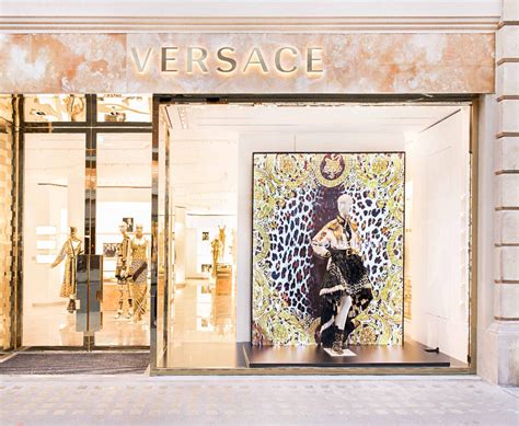 come lavorare in versace|versace shop.